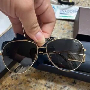 Chopard | Accessories | Chopard Aviator Sunglasses Used But  display picture 3